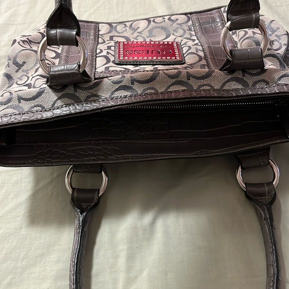 BUNDLE WITH A WALLET AND SAVE - Guess Grey Canvas Purse - Picture 6 of 12